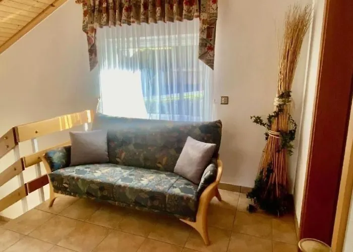 Kristall By Interhome 알비넨